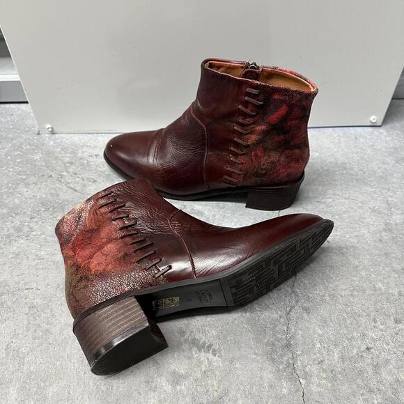 Spring Step L'Artiste Burgundy Leather Floral Ankle Boots - Picture 3 of 6